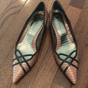 Banana Republic kitten heel shoes
